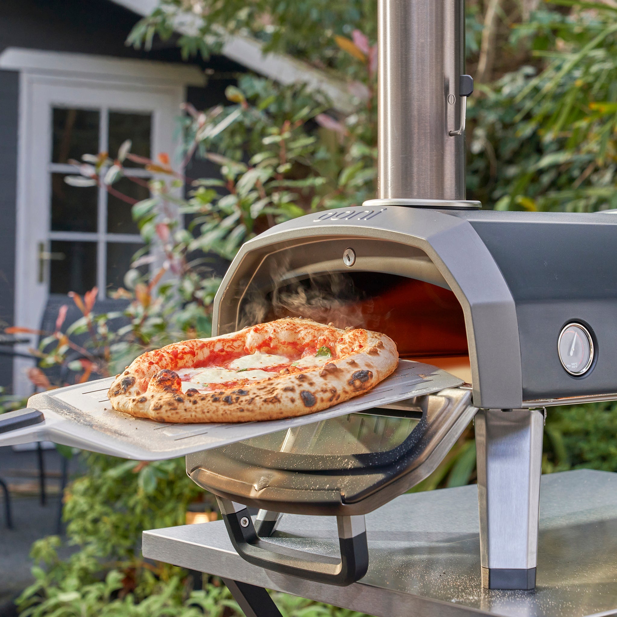 Ooni Karu 2 Multi-Fuel Pizza Oven