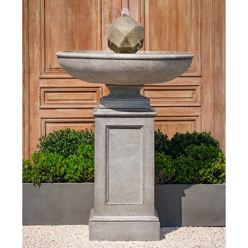 Campania International Polyhedron Fountain